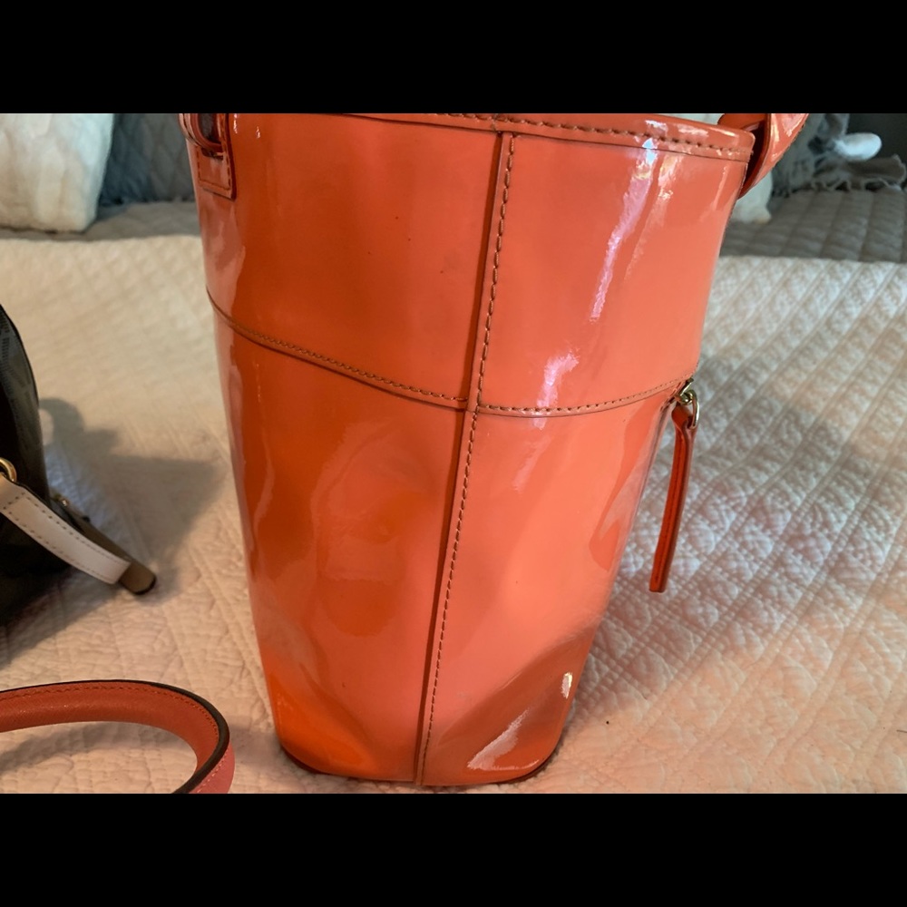 All five purses MK , Dooney & Bourke - Picture 13 of 16